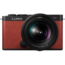 Panasonic Lumix DC-S9 + 20-60mm, crimson red